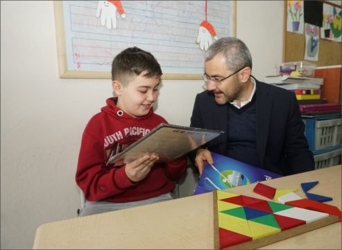 BAŞKAN VURAL ÖZEL ÇOCUKLAR İLE BİR ARAYA GELDİ