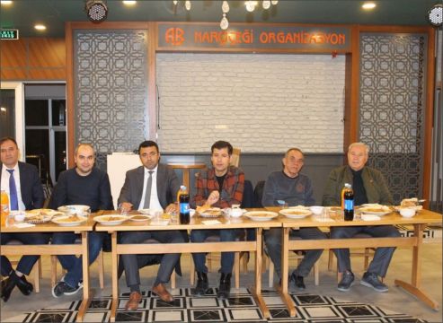 KAYMAKAM POLİSLERLE İFTAR YAPTI