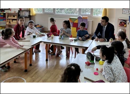 KAYMAKAM AKBULUT ÇEVAK ANAOKULU ÖĞRENCİLERİNİ ZİYARET ETTİ