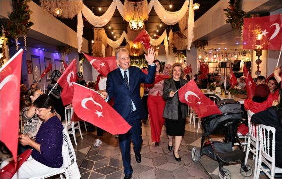Büyükşehir İle 100. Yıl Coşkusu Sürüyor 