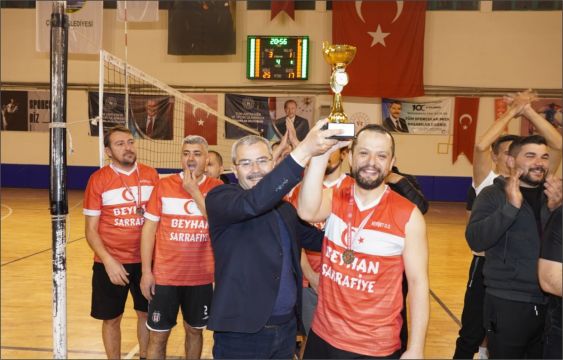 VOLEYBOL TURNUVASI TAMAMLANDI