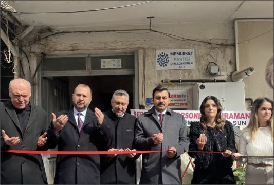 Cemre Nur Yiğit Şimşek Hukuk Bürosunu Açtı