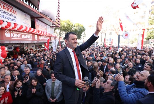 BAŞKAN ÇAVUŞOĞLU İLE DENİZLİ BİR BAŞKA GÜZEL BİR YIL, YÜZLERCE DOKUNUŞ; DENİZLİ’DE UMUDU BÜYÜTEN BEL