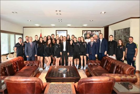 Denizli Büyükşehirin Sultanları Yeni Sezona Hazır