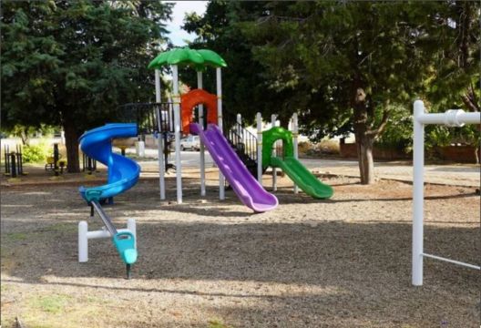 Çivril Belediyesi Parkları Yeniliyor