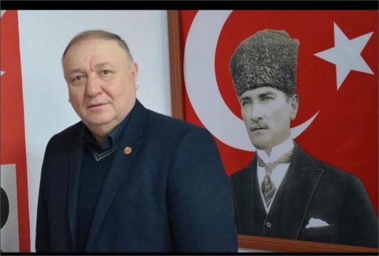 CHP’li Tünay Yazıcı’dan İlçe Kongresine Sert Eleştiri: “Demokrasiyi Katleden Anlayışı Kabul Etmiyoru
