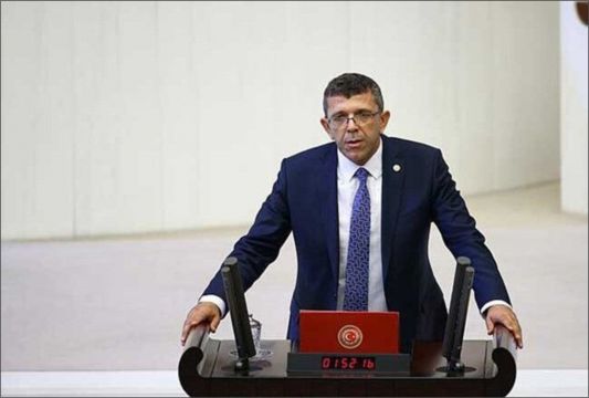 Yasin Öztürk: “Gençler Artık Okumak İçin Değil, Barınabilmek İçin Mücadele Ediyor”