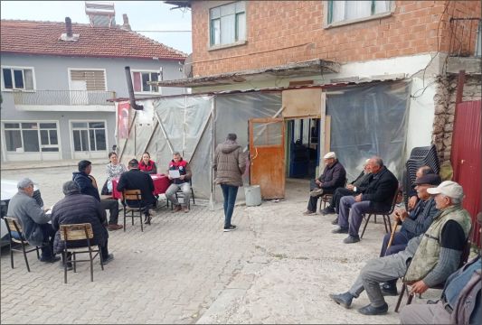 Çivril’de Ayçiçeği Üretimine Destek %50 Hibeli Tohum İçin Bilgilendirme Yapıldı