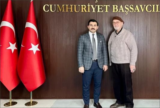 Hayırsever İş İnsanı Atasay Kamer’den Çivril Adliyesi’ne ziyaret