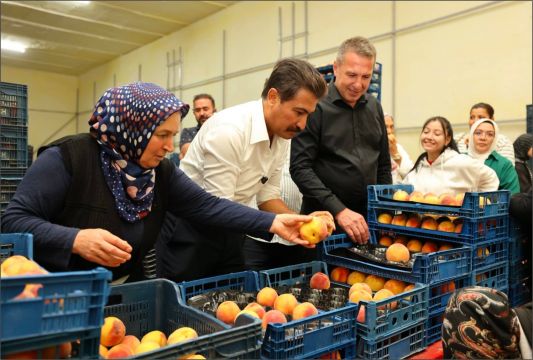 Cahit Özkan Çivril’de Vatandaşlarla Buluştu