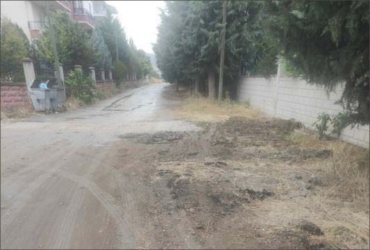 Zümrütevler’de 15 Yıllık Yol Çilesi Sona Ersin İstiyorlar